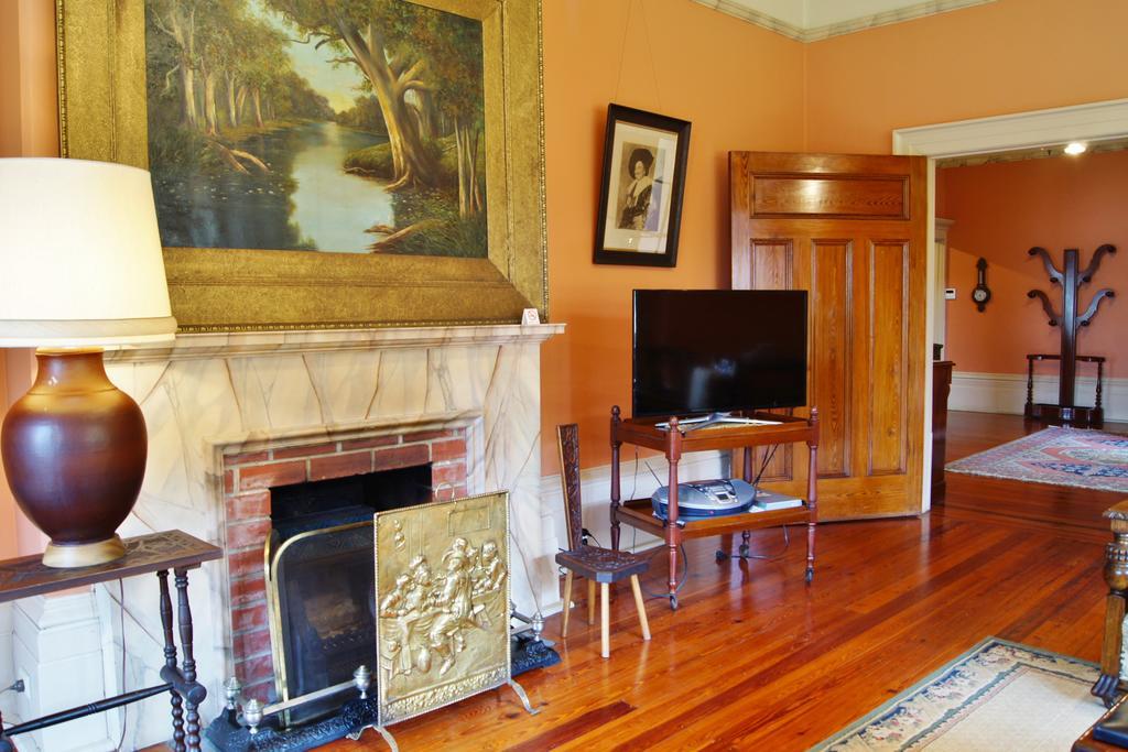 Bed and Breakfast Buxton Manor Аделаида Экстерьер фото