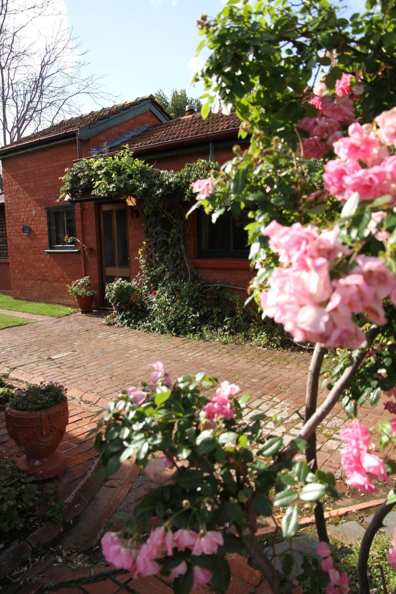 Bed and Breakfast Buxton Manor Аделаида Экстерьер фото